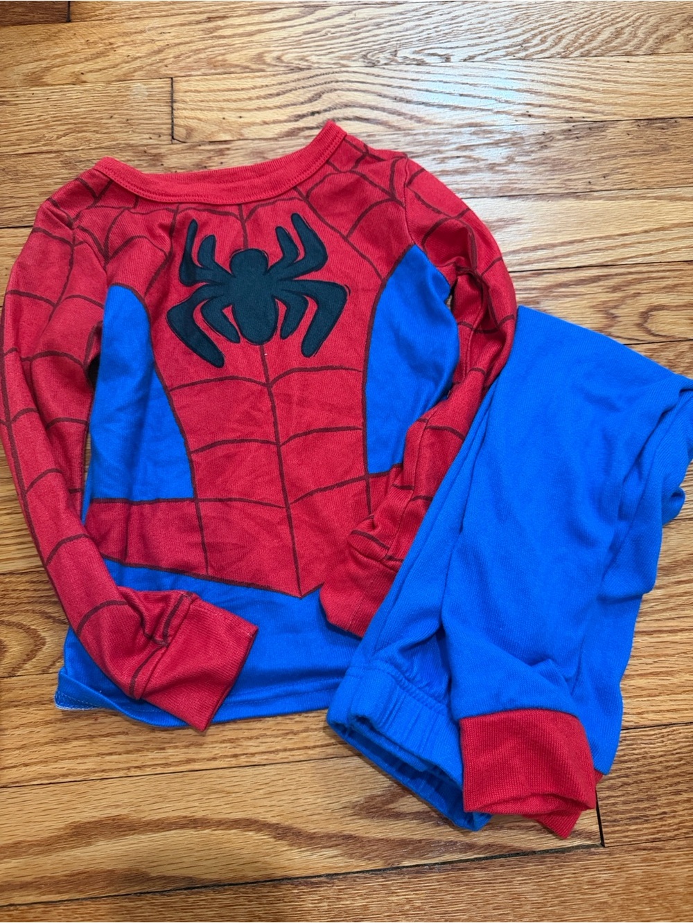 Toddler Boy Spider Man Pajamas 5T (Brand New Run A Little Small)